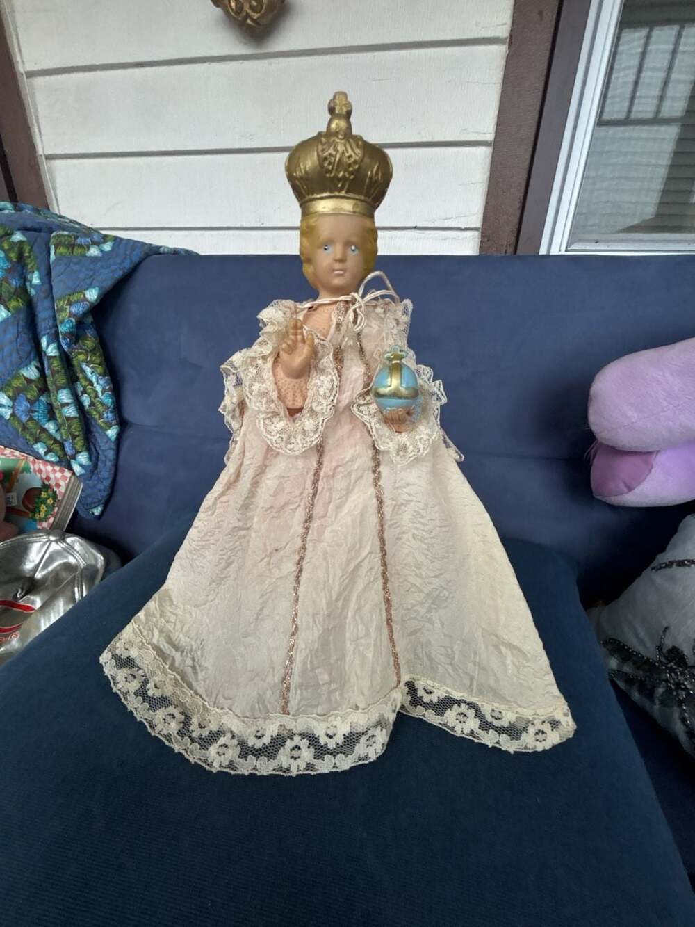 Vintage Infant Of Prague Chalkware Statue light With Lace Vestments